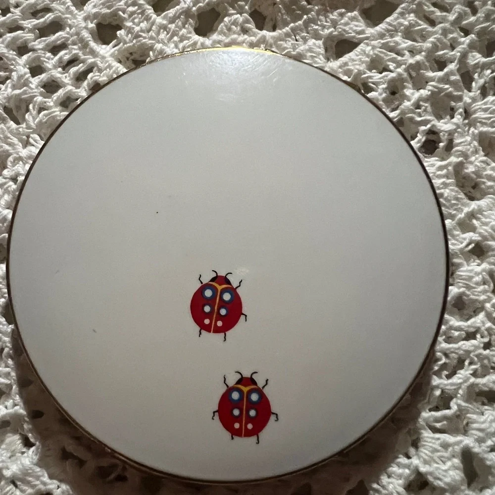 Stratton Compact Vintage Ladybug Accessory